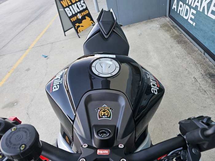 2023 APRILIA TUONO FACTORY Black