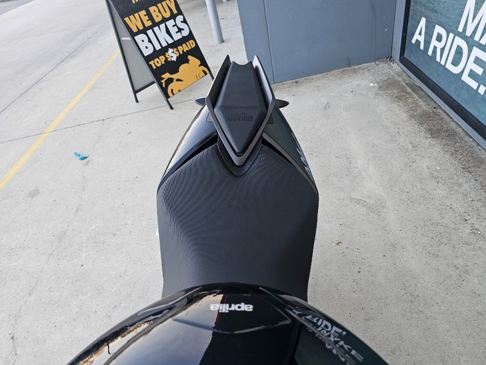 2023 APRILIA TUONO FACTORY Black