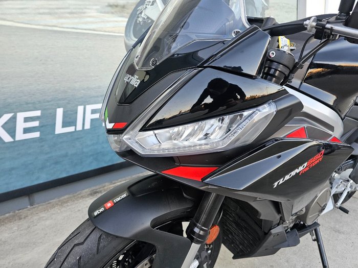 2023 APRILIA TUONO FACTORY Black