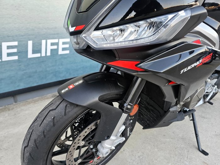 2023 APRILIA TUONO FACTORY Black
