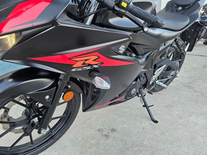 2018 Suzuki GSX-R125A Black