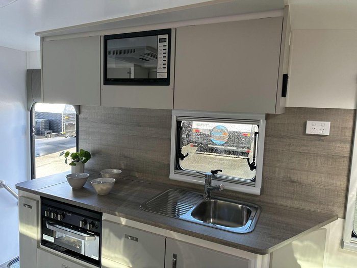 2025 Essential Caravans A Class V1-1 18'8