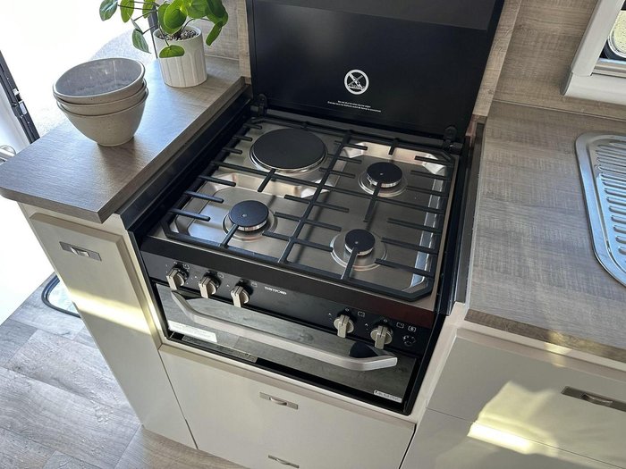 2025 Essential Caravans A Class V1-1 18'8