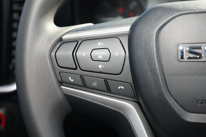 2025 Isuzu MU-X LS-M