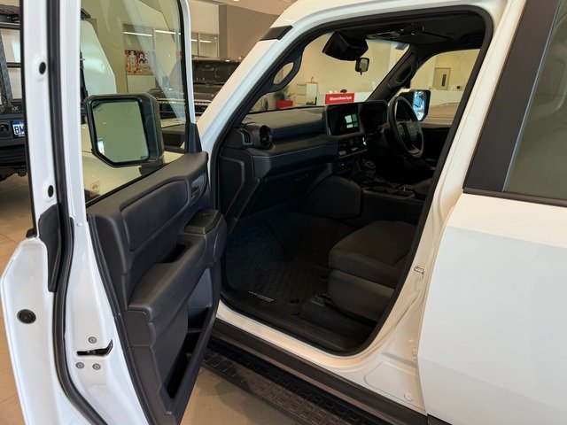2025 Toyota Prado