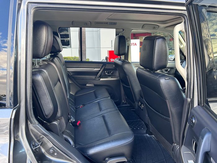 2018 Mitsubishi Pajero Exceed