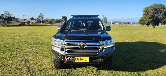 2018 Toyota Landcruiser Sahara VDJ200R 4X4 Dual Range Graphite