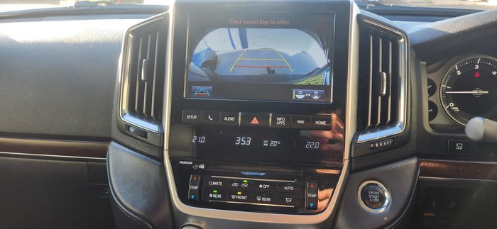 2018 Toyota Landcruiser Sahara VDJ200R 4X4 Dual Range Graphite