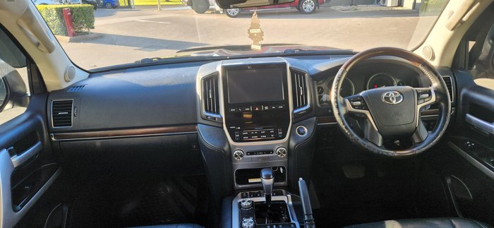 2018 Toyota Landcruiser Sahara VDJ200R 4X4 Dual Range Graphite