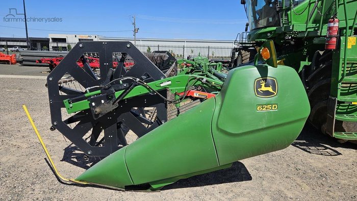 2017 John Deere S680+ 625D Green