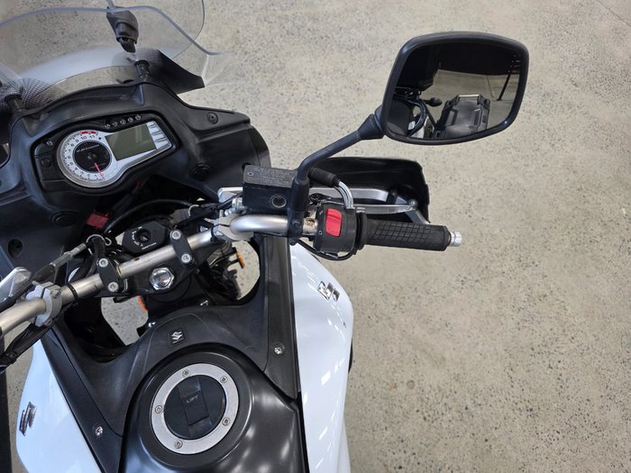 2015 Suzuki V-STROM 650 XT WHITE