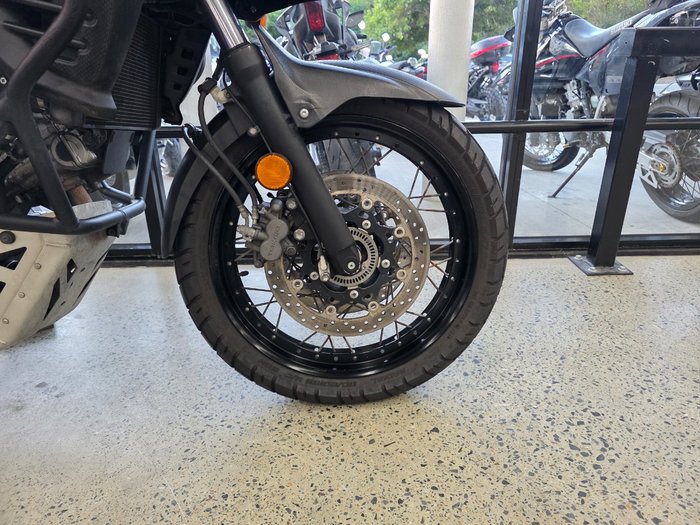 2015 Suzuki V-STROM 650 XT WHITE