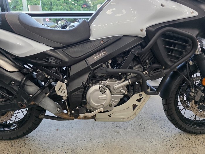 2015 Suzuki V-STROM 650 XT WHITE