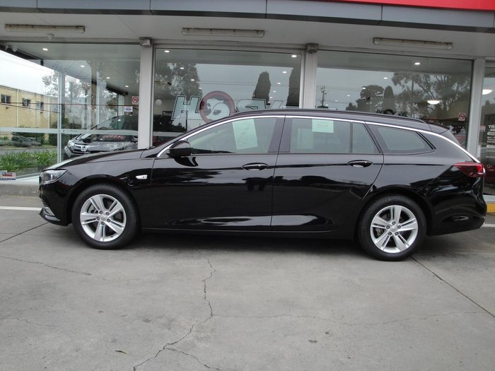 2019 Holden Commodore LT