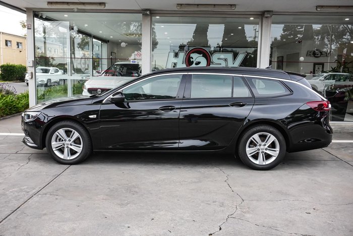 2019 Holden Commodore LT