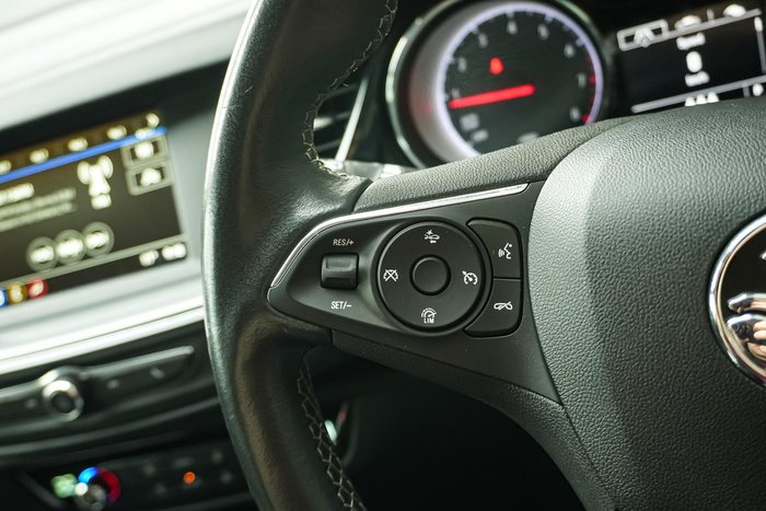 2019 Holden Commodore LT