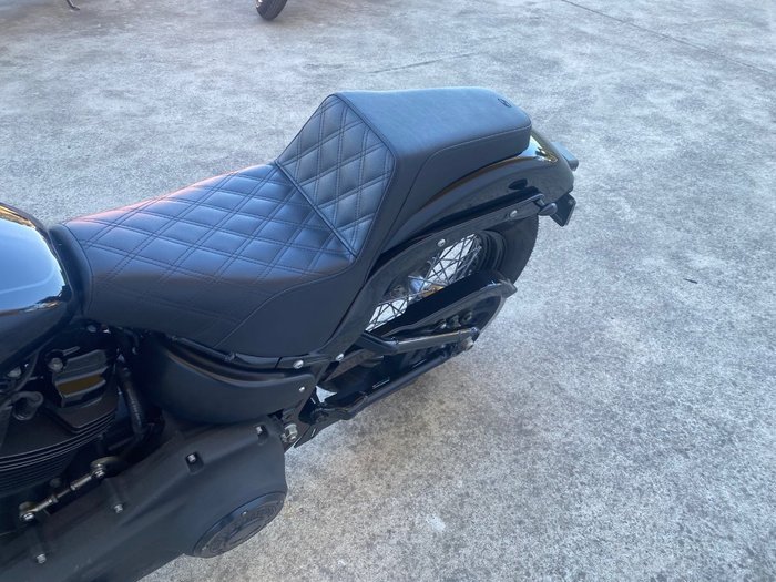 2019 HARLEY-DAVIDSON FXBB STREET BOB (107) Black