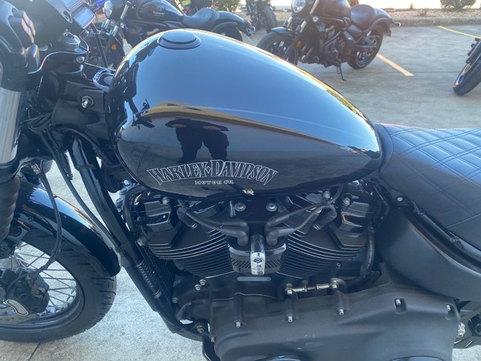 2019 HARLEY-DAVIDSON FXBB STREET BOB (107) Black