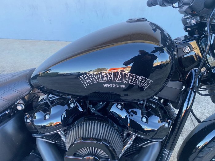 2019 HARLEY-DAVIDSON FXBB STREET BOB (107) Black