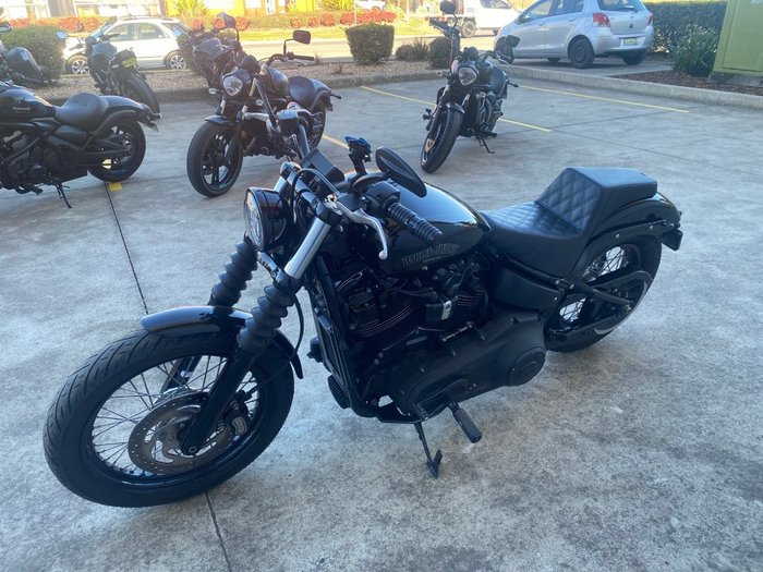 2019 HARLEY-DAVIDSON FXBB STREET BOB (107) Black