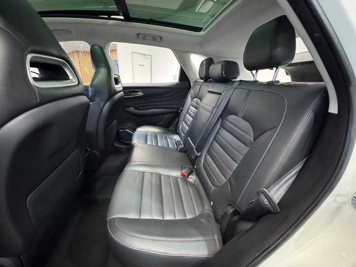 2021 MG HS PHEV Essence