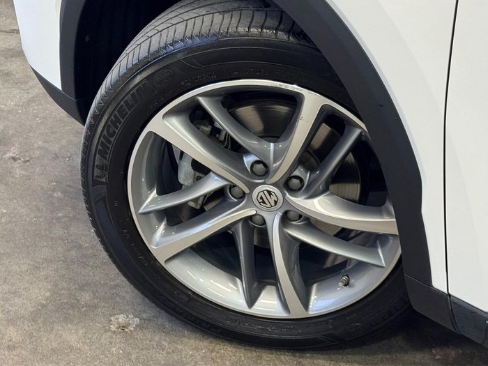 2021 MG HS PHEV Essence