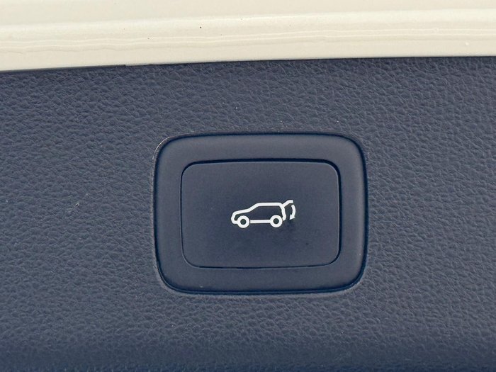 2021 MG HS PHEV Essence