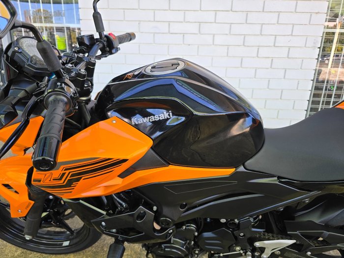 2020 Kawasaki Z400 Orange