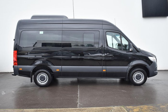 2024 Mercedes-Benz Sprinter 415 Transfer VS30 Jet Black