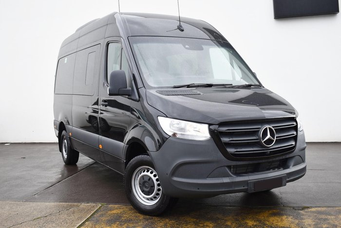 2024 Mercedes-Benz Sprinter 415 Transfer VS30 Jet Black