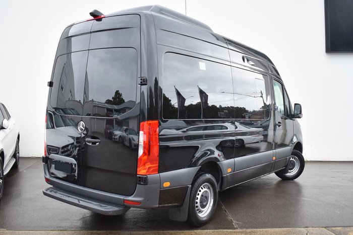 2024 Mercedes-Benz Sprinter 415 Transfer VS30 Jet Black