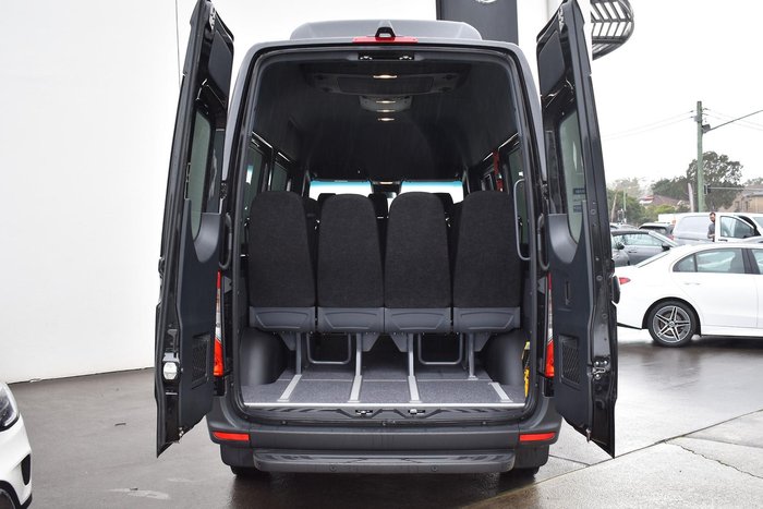 2024 Mercedes-Benz Sprinter 415 Transfer VS30 Jet Black