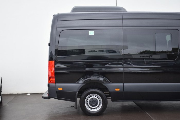 2024 Mercedes-Benz Sprinter 415 Transfer VS30 Jet Black