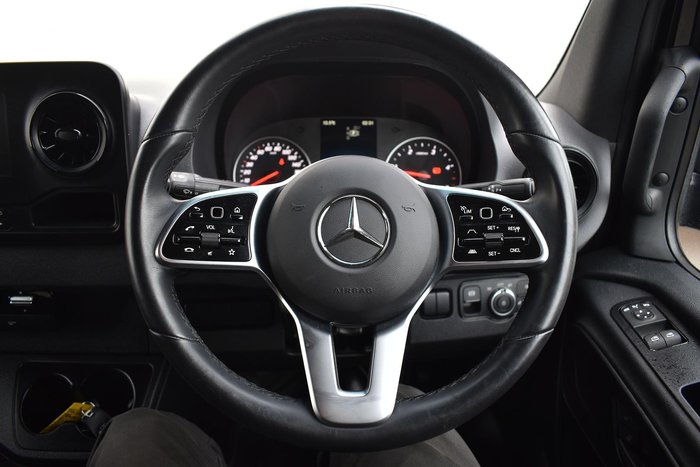 2024 Mercedes-Benz Sprinter 415 Transfer VS30 Jet Black