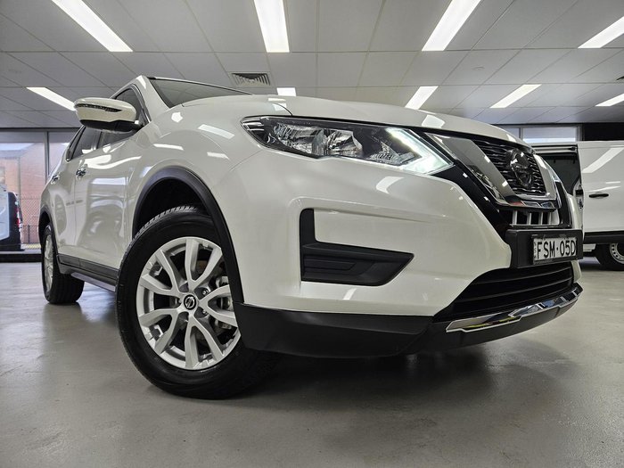 2022 Nissan X-TRAIL ST