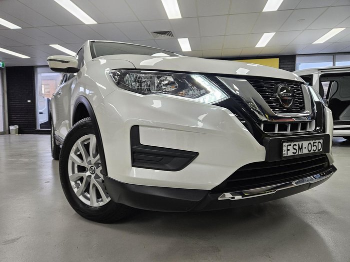 2022 Nissan X-TRAIL ST