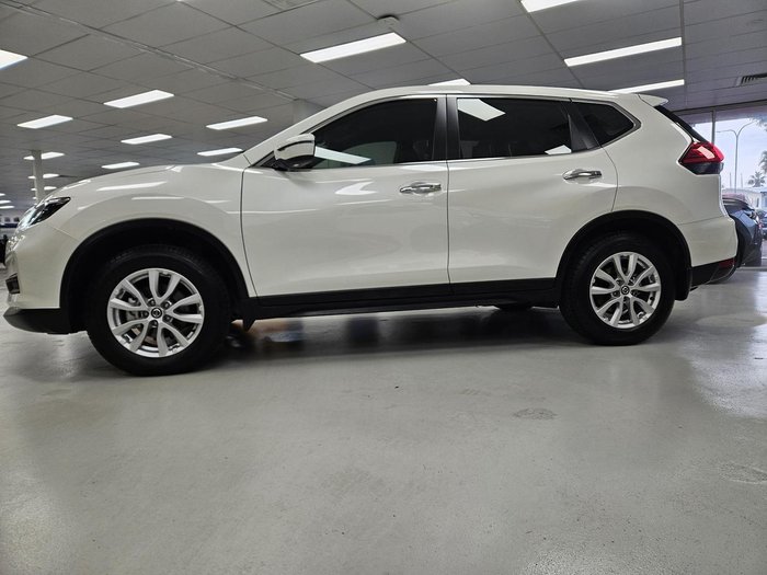 2022 Nissan X-TRAIL ST
