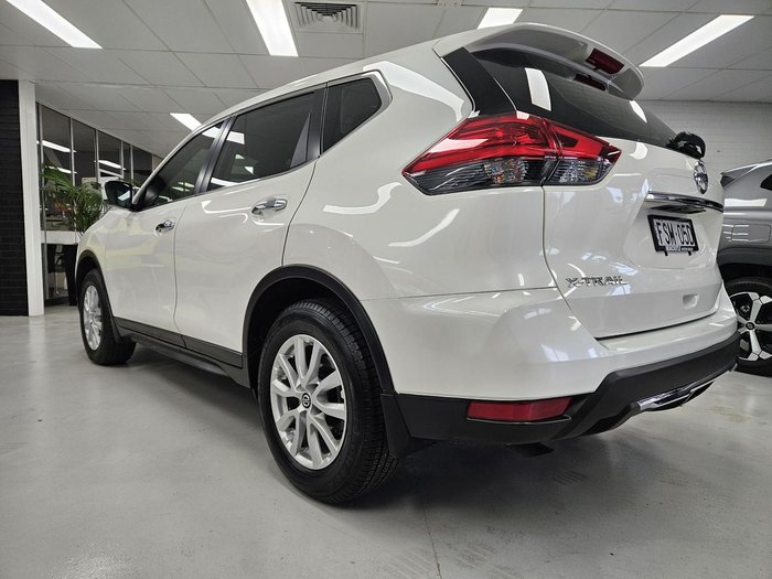 2022 Nissan X-TRAIL ST