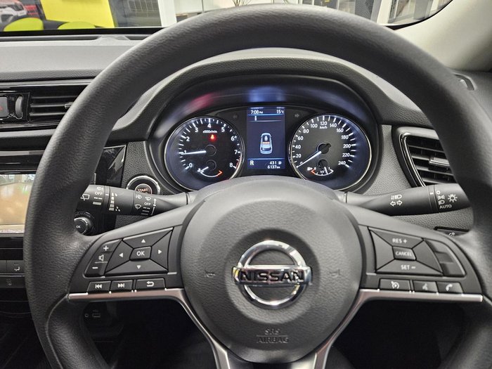 2022 Nissan X-TRAIL ST