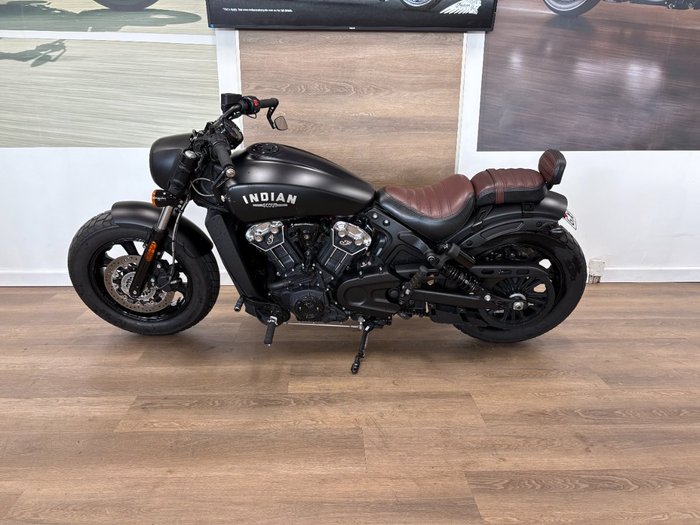 2023 Indian SCOUT BOBBER BLACK