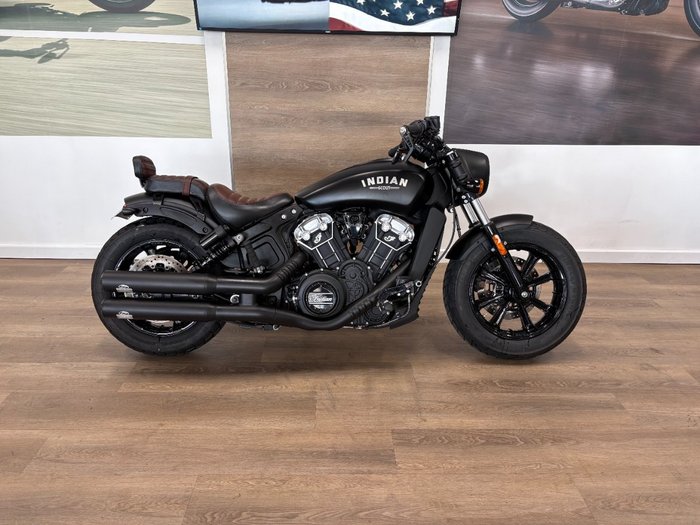 2023 Indian SCOUT BOBBER BLACK