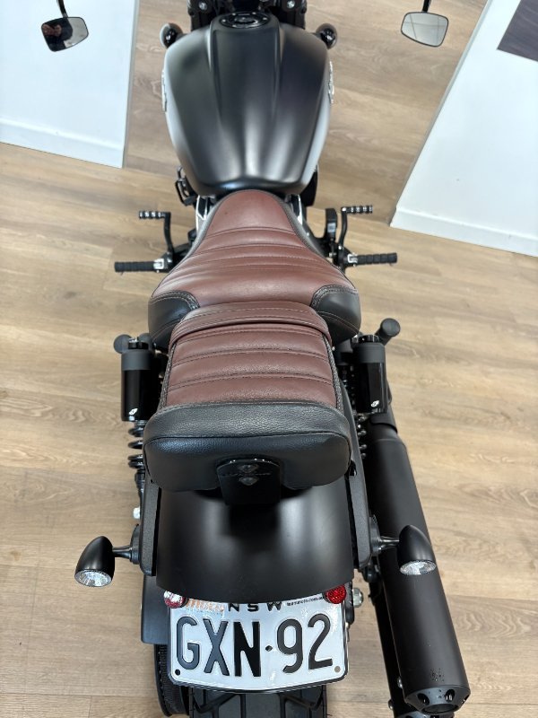 2023 Indian SCOUT BOBBER BLACK