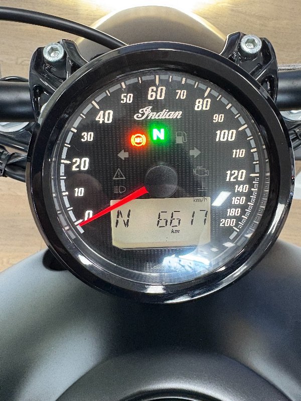 2023 Indian SCOUT BOBBER BLACK