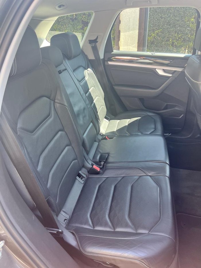 2019 Volkswagen Touareg 190TDI Premium CR MY20 Four Wheel Drive Silicone Grey