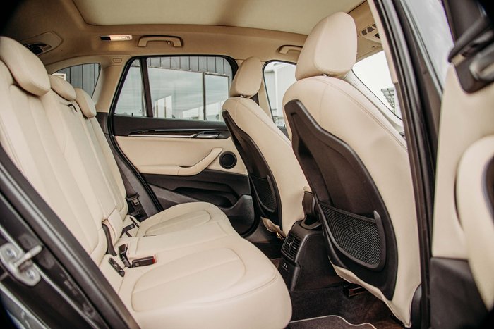 2021 BMW X1 sDrive20i