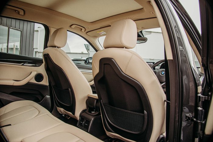 2021 BMW X1 sDrive20i