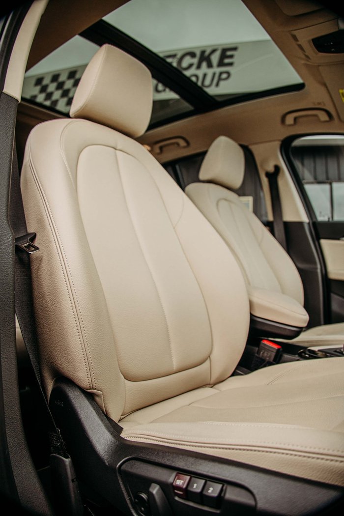 2021 BMW X1 sDrive20i