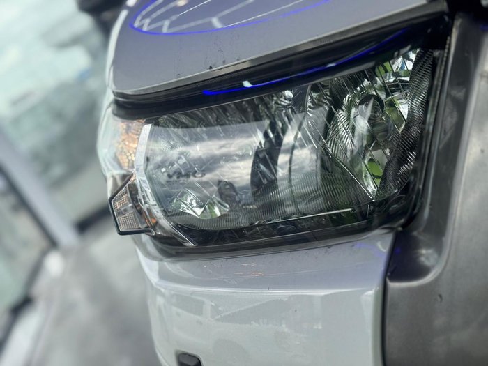 2022 Toyota Hilux SR
