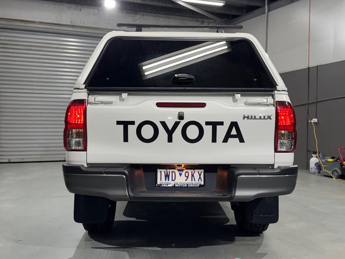 2022 Toyota Hilux SR