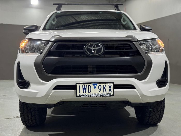 2022 Toyota Hilux SR